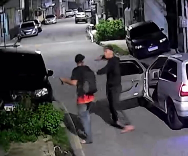 Com carro roubado, bandido realiza diversos assaltos na Marambaia durante a madrugada