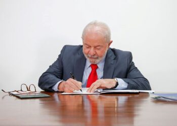 Lula sanciona lei que aumenta para até 40 anos a pena para estupro de vulneráveis