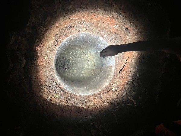 Adolescente, com ajuda do namorado, mata a própria mãe com pauladas por não aceitar relação