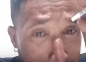 Homem foragido da polícia posta vídeo chorando para a ex: “vou te m4tar no inf3rn0”