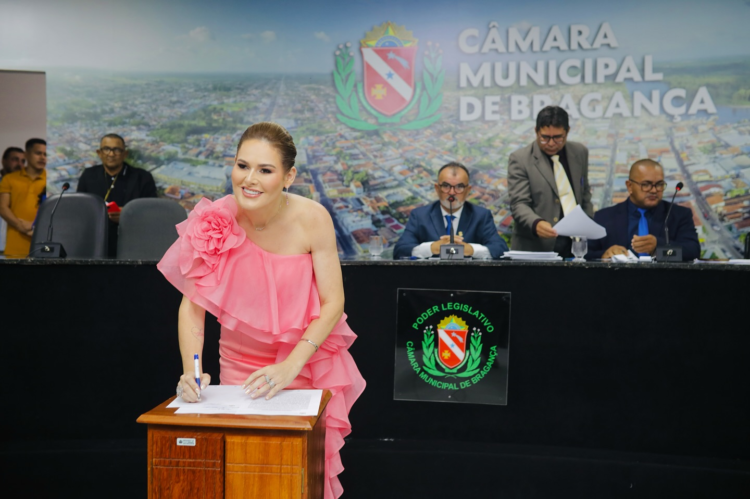 Vereadora mais votada de Bragança tem mandato cassado por quebra de decoro parlamentar