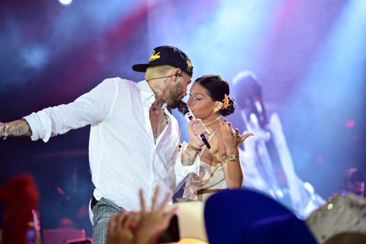 Zé Felipe tenta se aproximar, mas Ana Castela mantém postura distante durante show