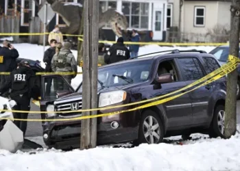 Agente de imigração atira e mata mulher em Minneapolis, nos EUA