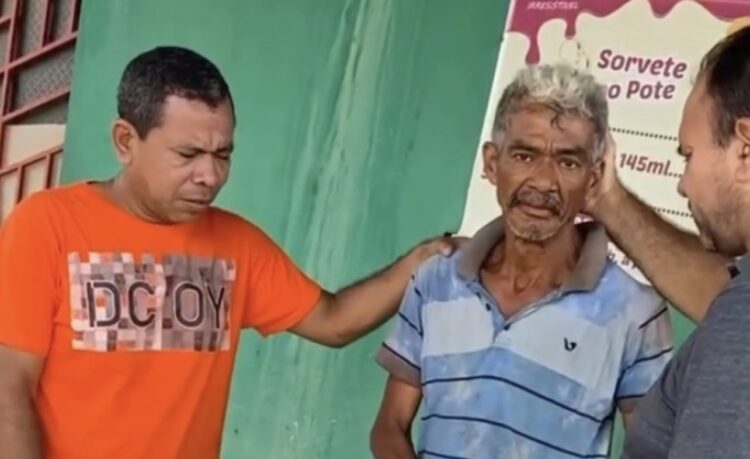 Homem busca ajuda religiosa para largar o álcool, mas momento inesperado chama atenção