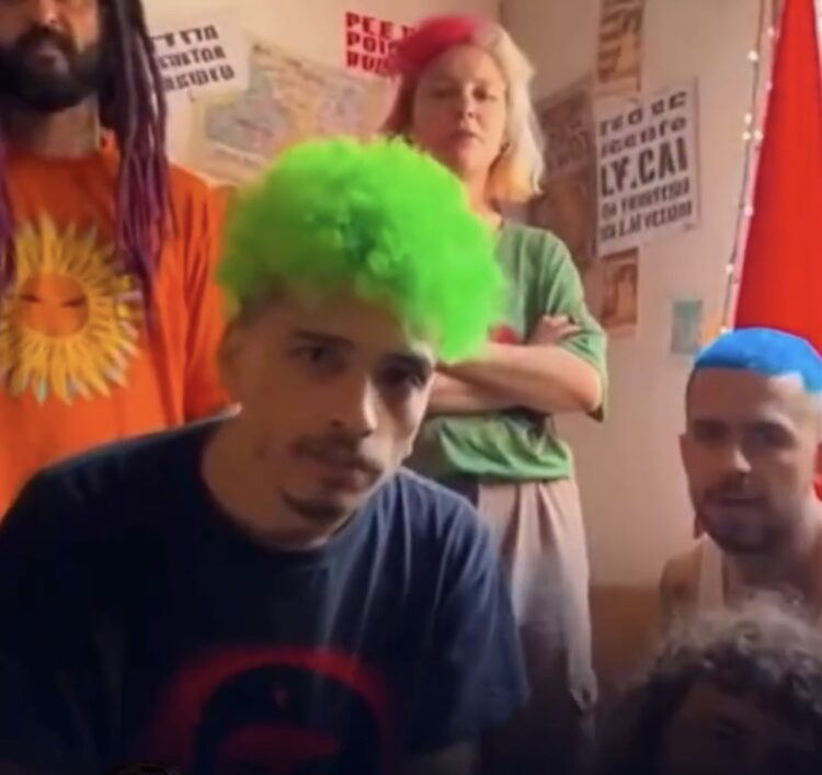 Esquerdistas se unem para “enfrentar” o Exército dos Estados Unidos