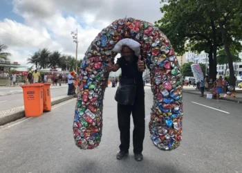 Nem o catador de latinha escapou: imposto da reciclagem pode saltar para 26,5%