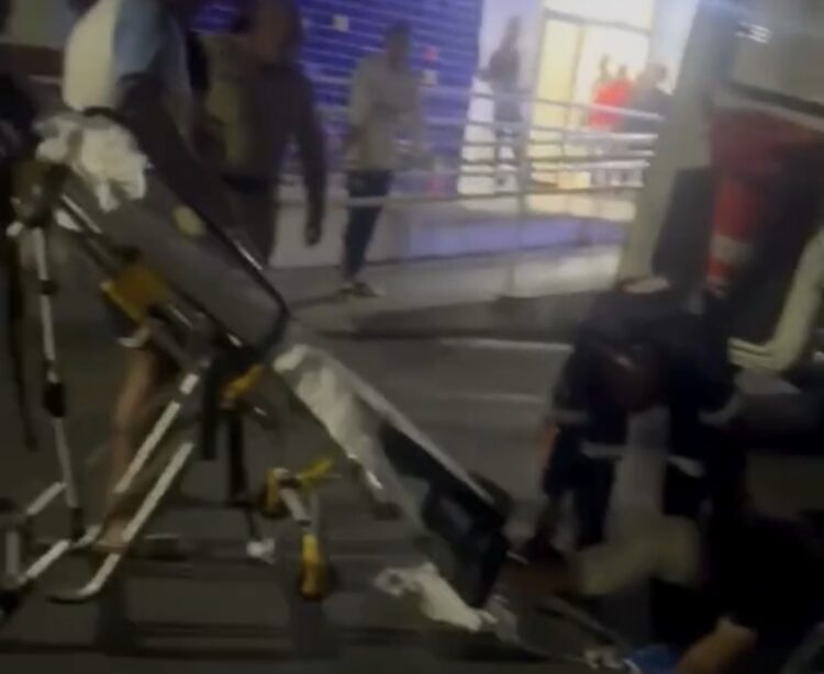 Paciente cai de maca durante atendimento do Samu e família se revolta