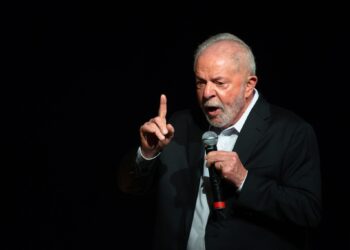 Lula manteve reunião secreta no Planalto com dono do Banco Master em meio a escândalo bilionário