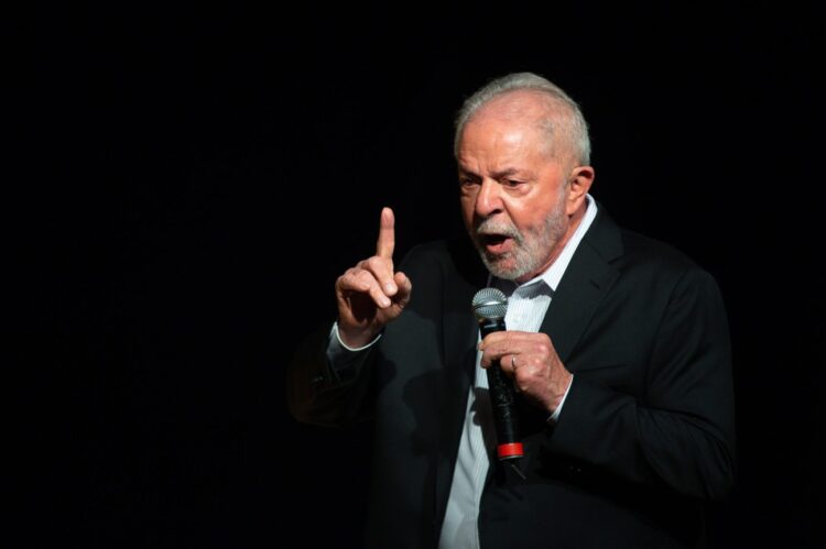 Lula manteve reunião secreta no Planalto com dono do Banco Master em meio a escândalo bilionário