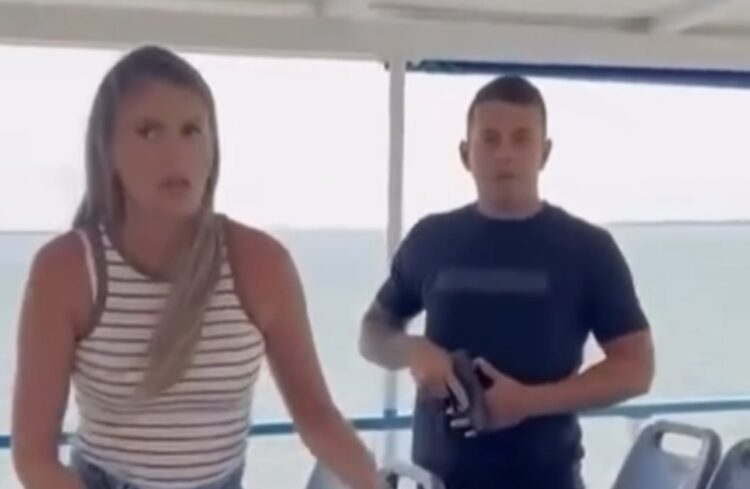 Confusão em catamarã termina com homem baleado durante travessia no RS