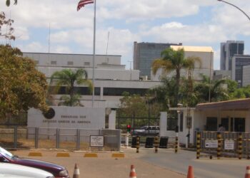 Embaixada dos EUA alerta americanos para ‘evitar favelas’ durante Carnaval no Brasil