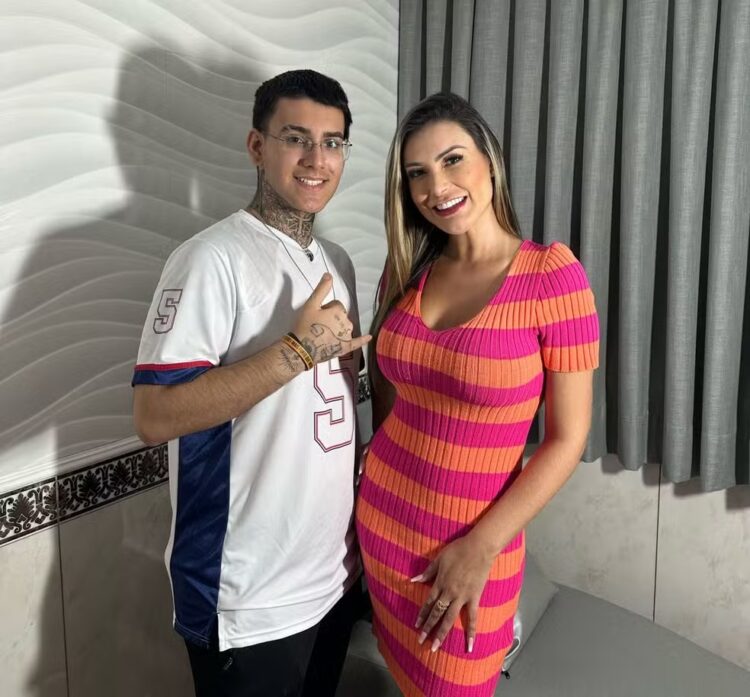 Após chocar Web com anúncio de vídeo porno com o próprio filho, Andressa Urach se justifica usando argumento da bíblia