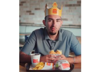 Jovem que foi ‘abandonado’ no Pico Paraná vira protagonista de campanha inusitada do Burger King