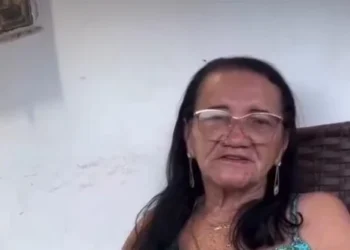 Mulher de 72 anos que está grávida de companheiro de 31 desabafa: “gosto mesmo é de um novinho!”