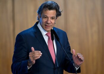 Haddad anuncia que deixará o Ministério da Fazenda em fevereiro