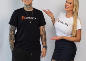 Andressa Urach grava vídeo adulto com o filho: “um dia você tomou meu leite, agora eu que vou beber o teu”