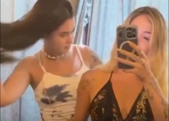 Jovem denuncia constrangimento em loja após tirar foto usando vestido em provador