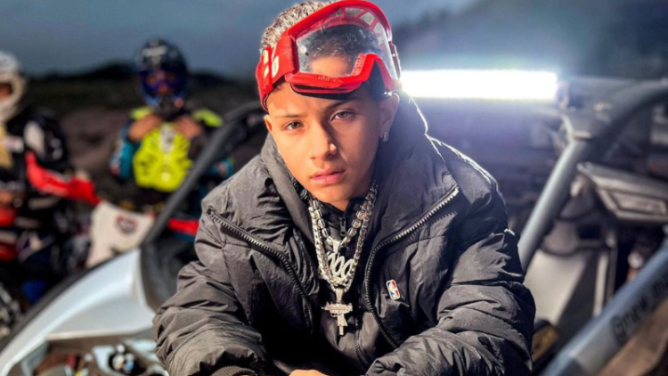 Fã desmaia ao ver Gabb MC sem camisa em encontro improvisado