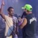 Por R$ 50, fã sobe ao palco e bebe garrafa inteira de álcool durante show na Bahia