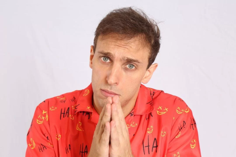 TRF absolve Leo Lins e derruba condenação que previa 8 anos de prisão