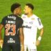 Neymar se envolve em confusão, simula agressão e leva cartão amarelo em Santos x Vasco