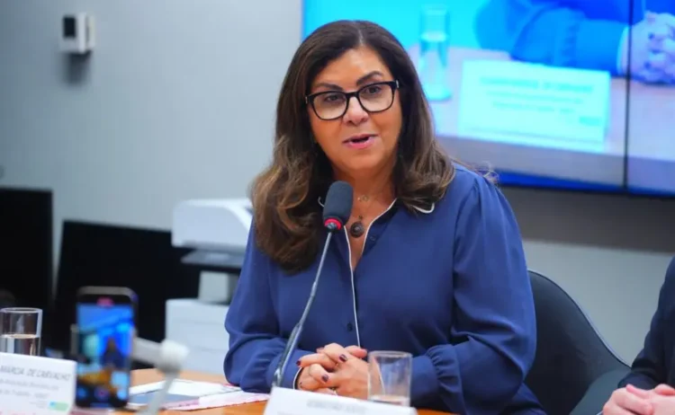 No STF, juíza aposentada diz que desembargadores “mal têm lanche” ao defender penduricalhos