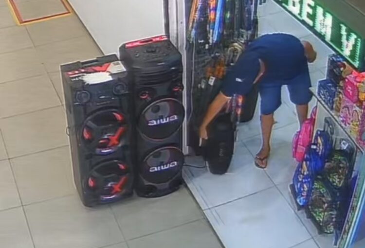 “Lanceiro” age com estratégia e furta caixa de som em galeria na Pedreira