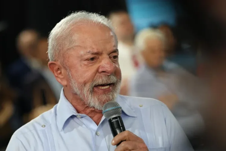 Lula incentiva homens a fazer exame de próstata e dispara: “quem não quer, vai ser mais difícil”
