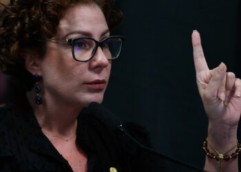 Justiça da Itália autoriza extradição de Carla Zambelli para o Brasil