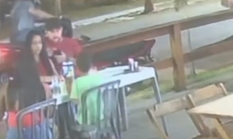 Empresário é morto a tiros enquanto jantava com a família em pizzaria