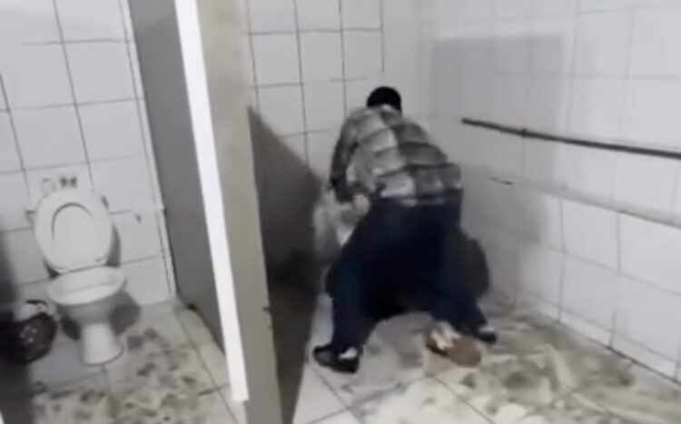 Pancadaria transforma banheiro de festa em “ringue de UFC” em SC