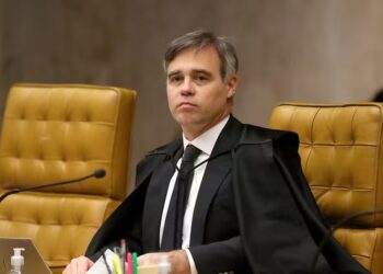 Pela segunda vez, voo com ministro André Mendonça apresenta problema antes da decolagem
