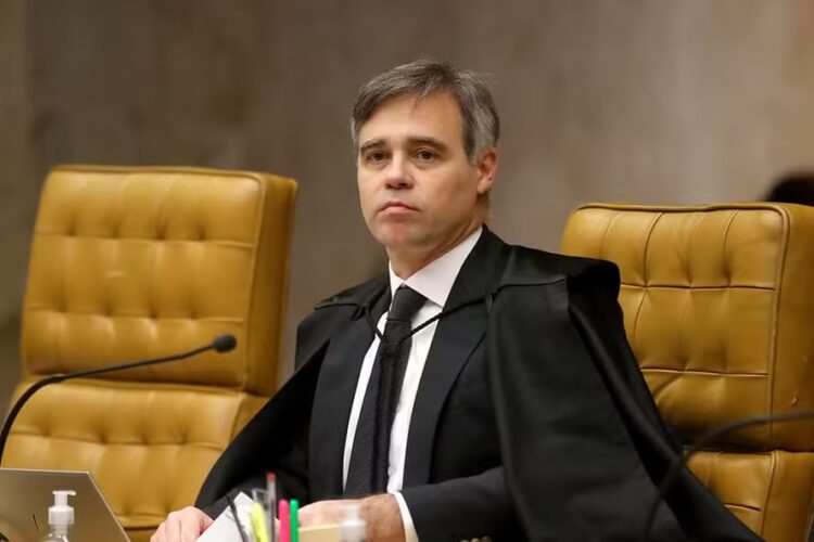 Pela segunda vez, voo com ministro André Mendonça apresenta problema antes da decolagem