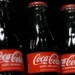 Coca-Cola vai reduzir tamanho de garrafas e latas no Brasil para enfrentar inflação