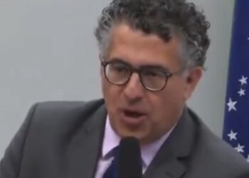 Alencar Santana (PT) escorrega e chama Érika Hilton de “deputado”
