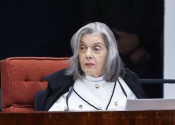 Cármen Lúcia diz que urnas eletrônicas “acabaram com fraudes eleitorais”