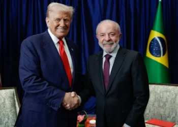 Trump e Lula cancelam entrevista à imprensa na Casa Branca após reunião de três horas