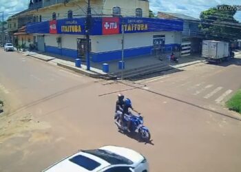 Câmeras registram colisão fatal que tirou a vida de jovem de 23 anos