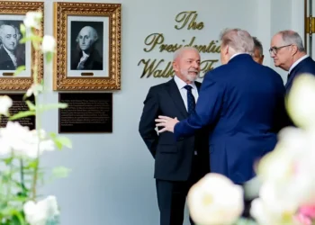 Lula levou a Trump documento contra classificar PCC e CV como terroristas