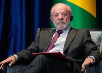 ‘Preso escolhe o lugar em que quer ficar’, diz Lula em lançamento de plano contra o crime organizado