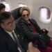 “Crl, é a Dilma”: passageiro se espanta ao encontrar ex-presidente em voo comercial