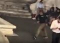 Turista leva multa de 500 euros após invadir fonte histórica em Roma