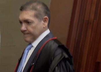 Nunes Marques assume comando do TSE e promete “eleições limpas e transparentes”