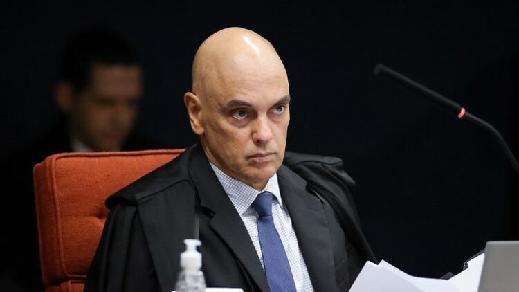 Oposição protocola 52º pedido de impeachment contra Moraes no Senado