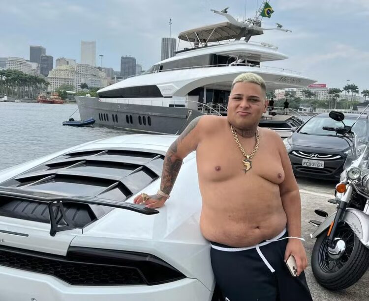 Restaurante de MC Ryan faturou R$ 30 milhões em 8 meses e ele diz que é totalmente normal: “O restaurante é muito bom, eu como lá todo dia”
