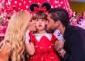 Zé Felipe e Virginia aparecem juntos na festa de 5 anos de Maria Alice