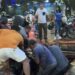 Motociclista cai em cratera na Avenida Nazaré e acidente provoca congestionamento