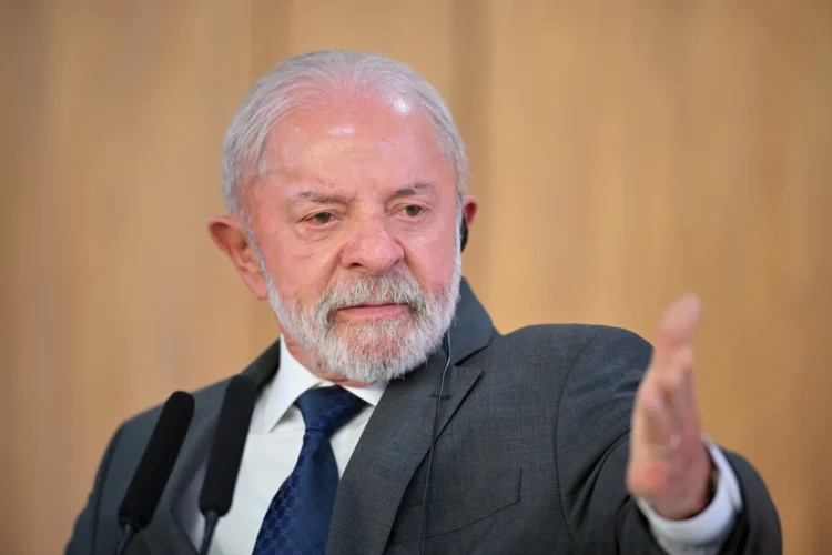 Lula diz que jovens querem trabalhar 36 horas por semana e “ser felizes fora do trabalho”