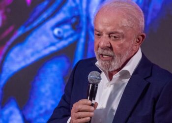 Lula diz que a pandemia da COVID fez a sociedade se endividar: “tá com nome sujo por causa de dívida de R$ 100 reais”