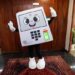 TSE lança mascote ‘Pilili’ para celebrar 30 anos da urna eletrônica e divide opiniões nas redes